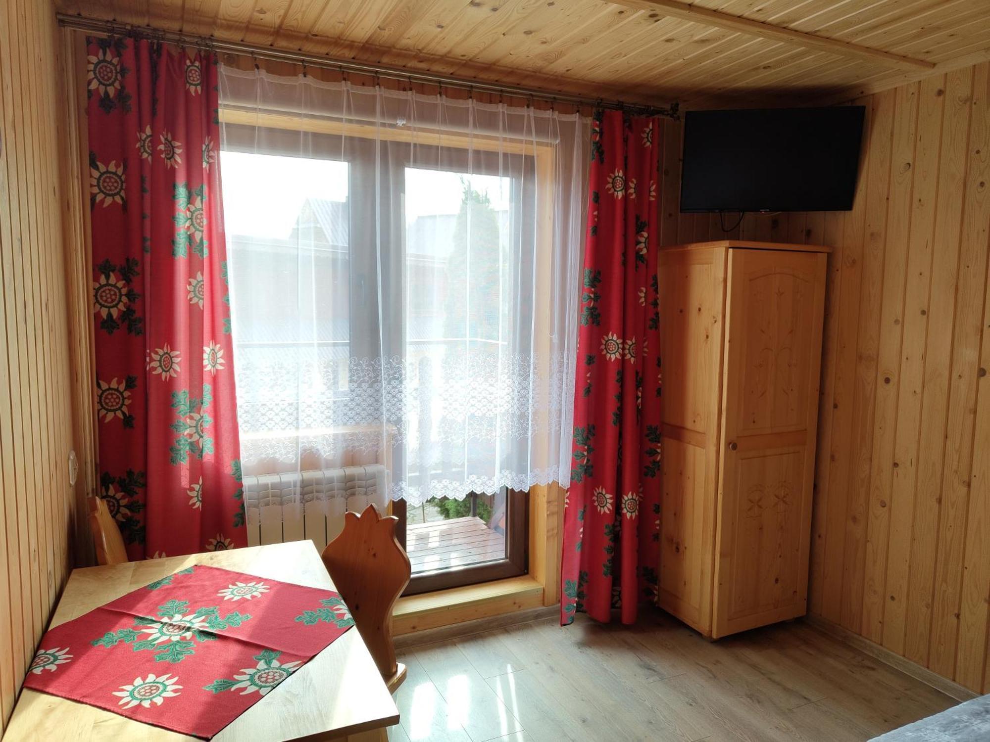 Goscinne Jawor Homestay Bukowina Tatrzanska